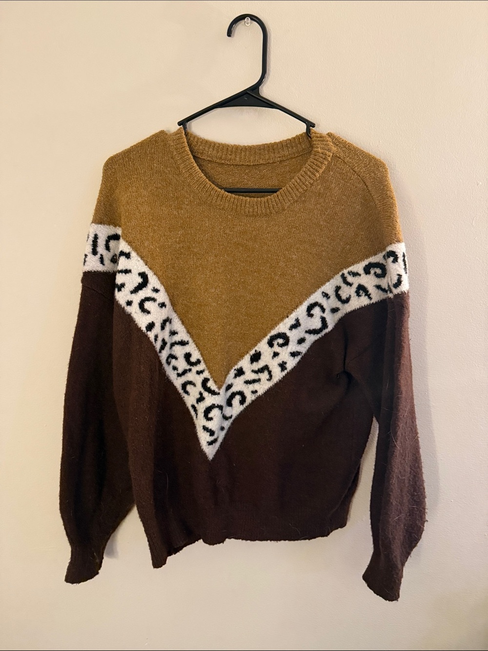 Women’s Colorblock Chevron Sweater in Mustard and Brown